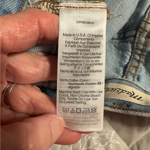 Madewell Relaxed Denim Shorts, Size 28 (v) - Picture 8 of 8